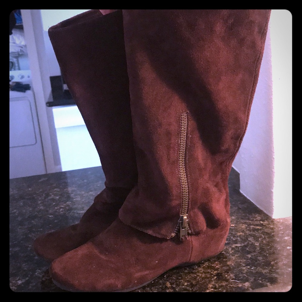 Brown suede Steve Madden calf boots